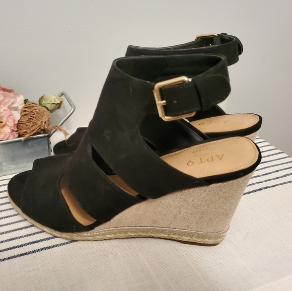 Apt. 9 Shoes - Apt. 9 | Wedge | Faux Black Suede | Size 9